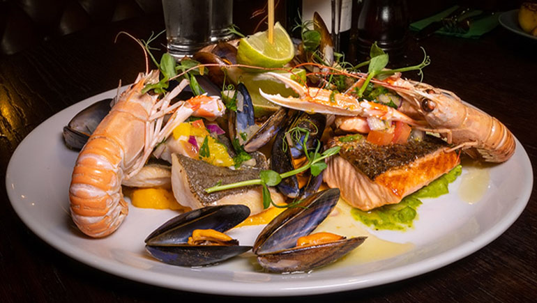 McAllister's Seafood Platter from Kenny's of Lucan - #DubPubDishes